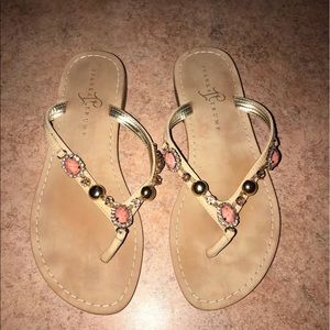 Ivanka Trump flip flops size 10